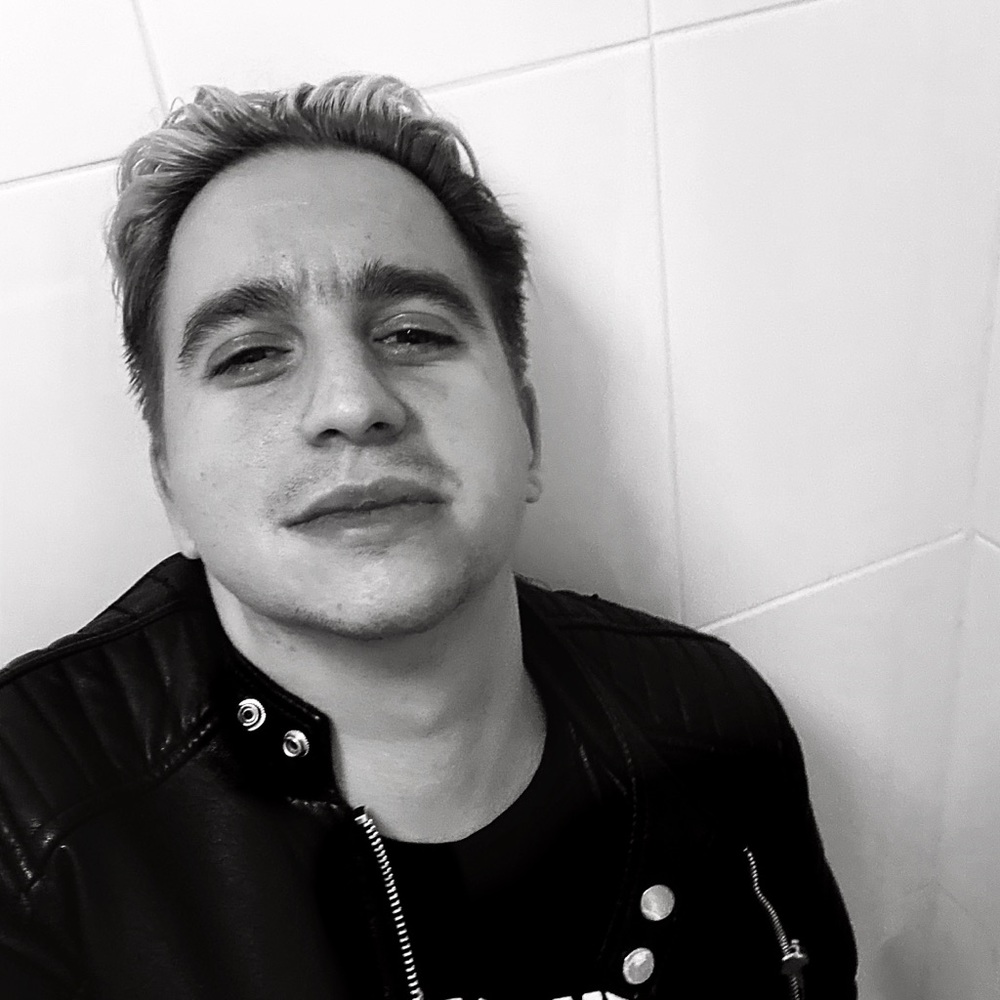 Meet your Posher, Georgios